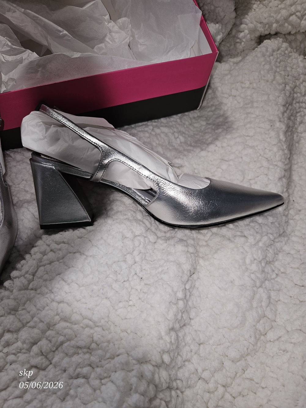 Silver Pointed-Toe Slingback Block Heel Women’s Shoes